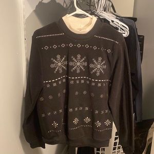 Snowflake Pattern Vintage Crewneck Size small